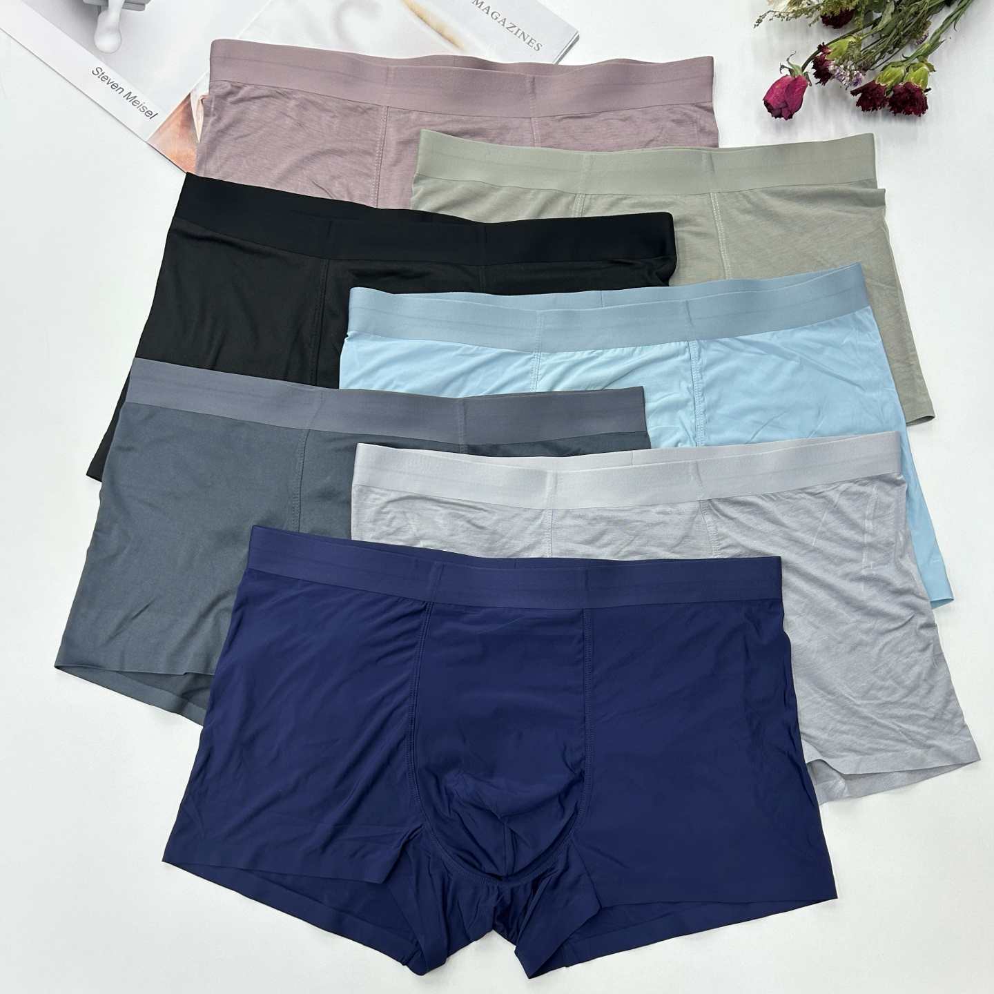 Simple and casual large-sized men's underwear for export to the Middle East, South America and Africa, flat-leg pants, comfortable and breathable, skin-friendly and soft when worn, men's solid-color underwear full figure