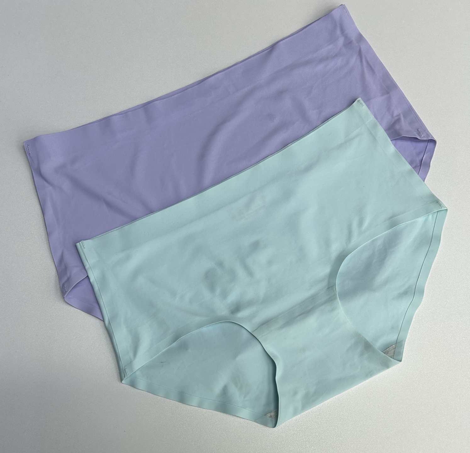 Filipino, Malaysian and Indian underwear for women, ice silk, seamless and fresh, summer, thin, comfortable and breathable, mid-waist, beautiful buttocks, triangular waistband, mid-waist Specification drawing