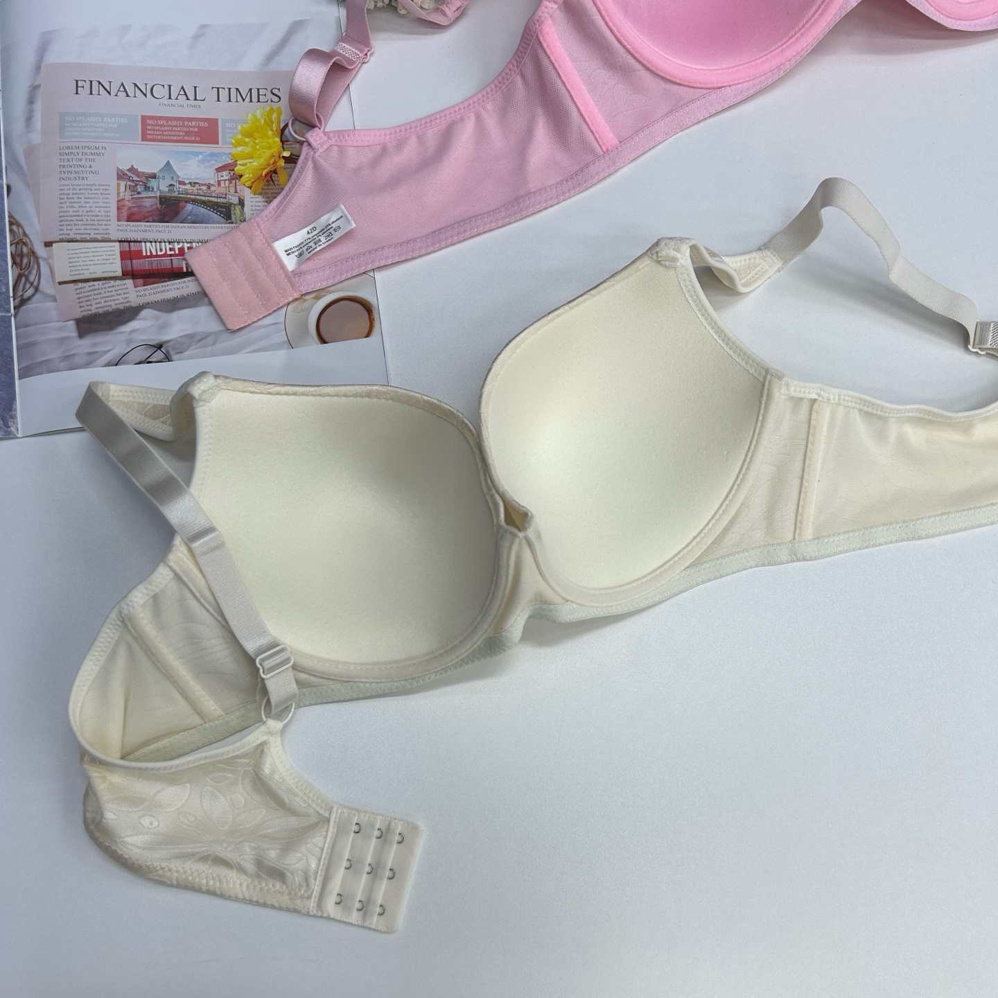 For export to Africa, we offer large-sized women's bras without undergarments, gathering top-support bras, outward-expanding anti-sagging undergarment bras, and women's bras at super low prices Application Scenario