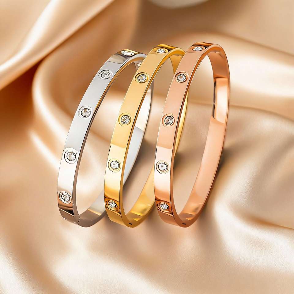 Cross-border high-end titanium steel bracelet manufacturer wholesale zircon full diamond ten diamond color retention jewelry stainless steel bracelet card bracelet with nail bracelet