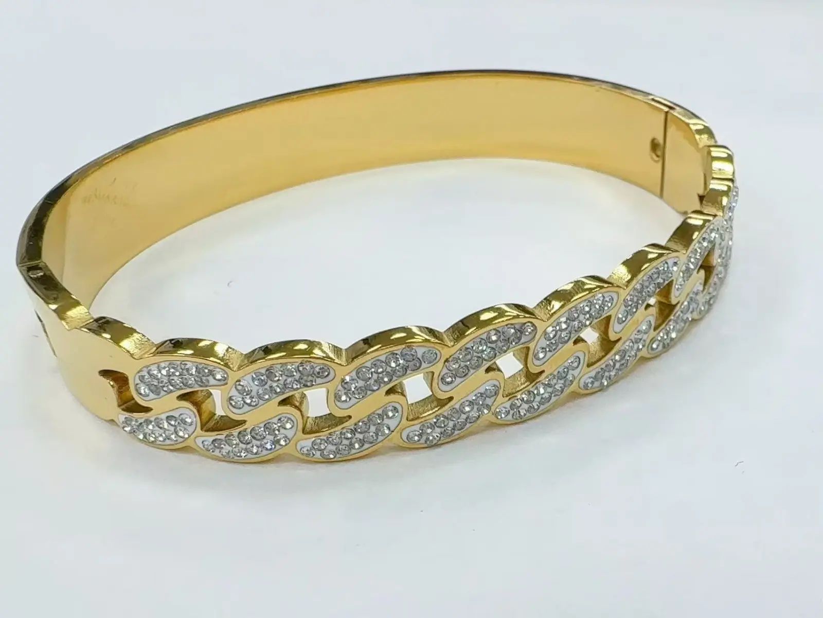 In-stock fashionable and creative titanium steel bracelet, girls' style, non-fading, cross-set diamond gold bracelet, wristband, stainless steel twist buckle bracelet detail image 6