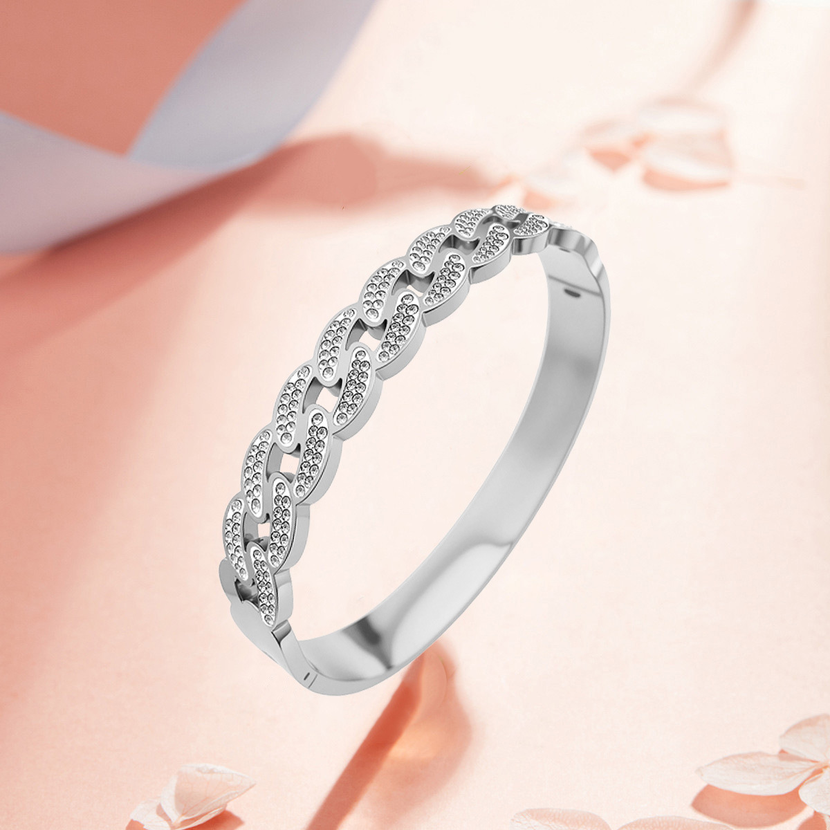 In-stock fashionable and creative titanium steel bracelet, girls' style, non-fading, cross-set diamond gold bracelet, wristband, stainless steel twist buckle bracelet Item Picture