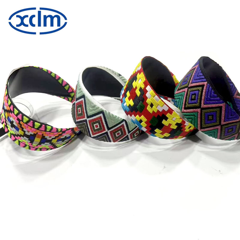 Simple ethnic style patterned wide-brimmed hair band, autumn and winter sponge bright color pressed hair band, high head sweet hair accessory Item Picture