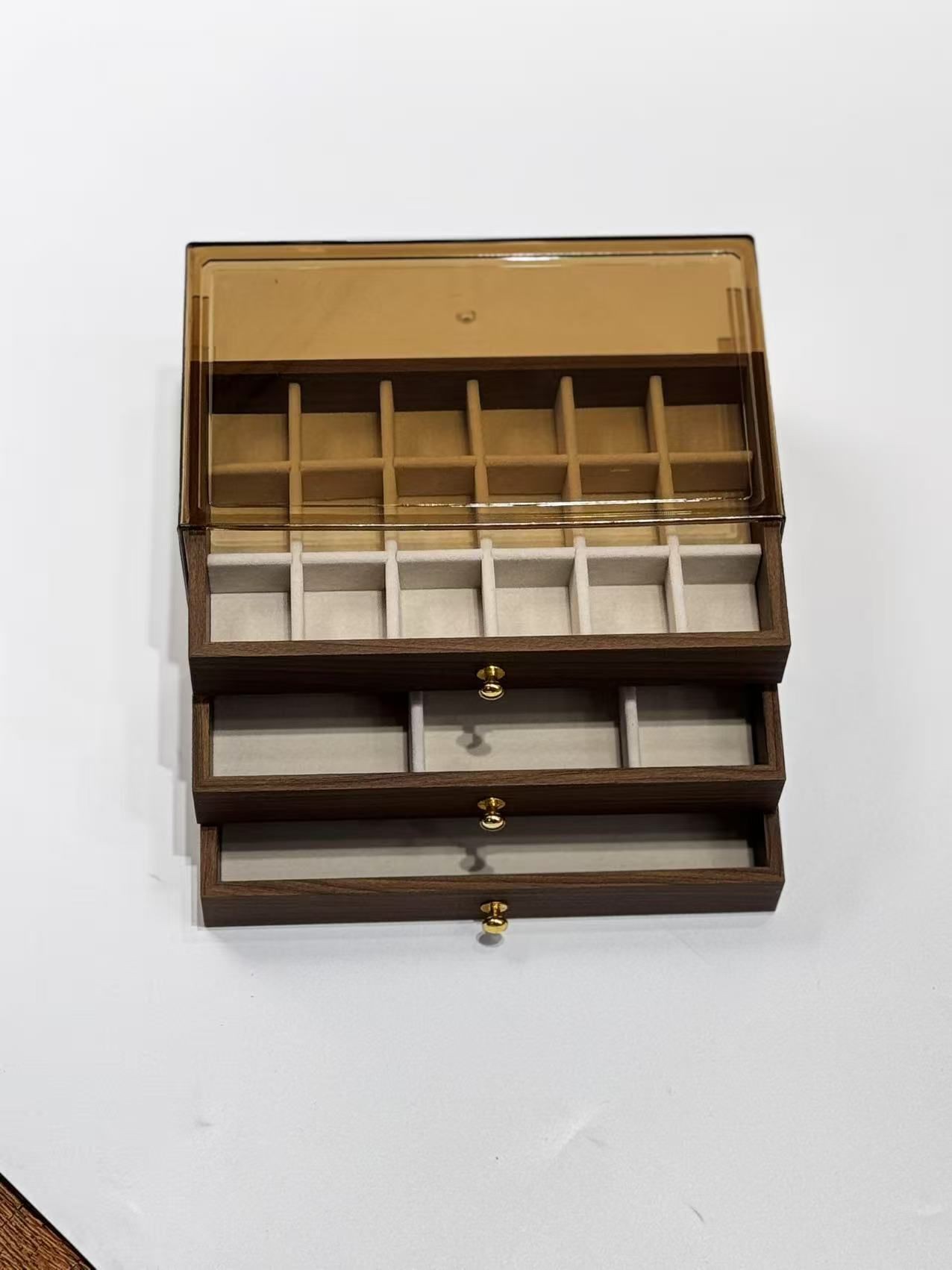 Ancient-style walnut-colored jewelry box with lock, dust-proof, exquisite wooden retro drawer-style solid wood jewelry storage box Specification image