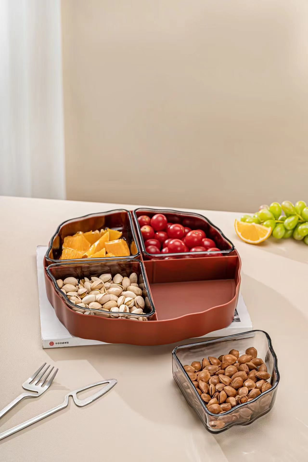 玻璃果盘/水果塑料盘/干果盘/干果盒子/水果盘发产品图