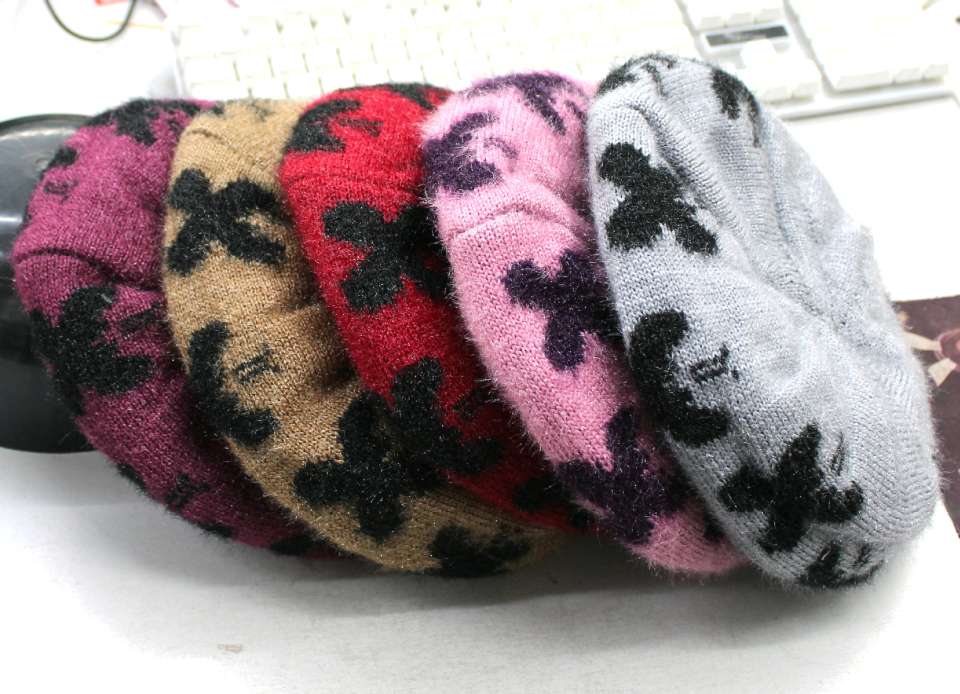 Mujer otoño invierno calor y protección contra el frío plus peluche gorro de punto gorro mamá gorro de lavabo gorro de copa gorro de cornisa Item Picture