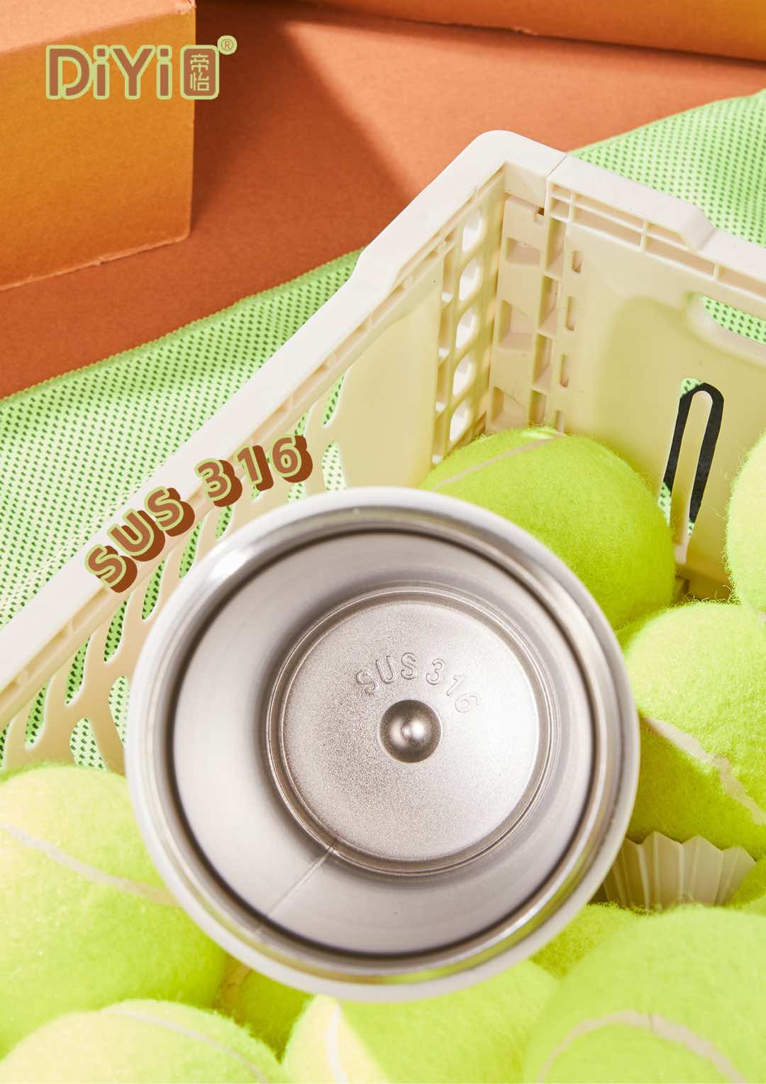 The DY-BW1357 portable straight cup with a Lustrous color and vitality sausage features a classic upgrade. It is made of 316 stainless steel with a capacity of 500ml, and the classic straight cup has been upgraded to a one-piece molded lid Specification image