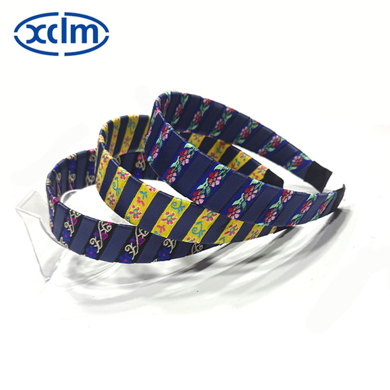 Retro floral wide-brimmed hairband, embroidered ethnic floral hairpin, facial cleansing headband, new hair accessory, high head, widened and exquisite Specification image