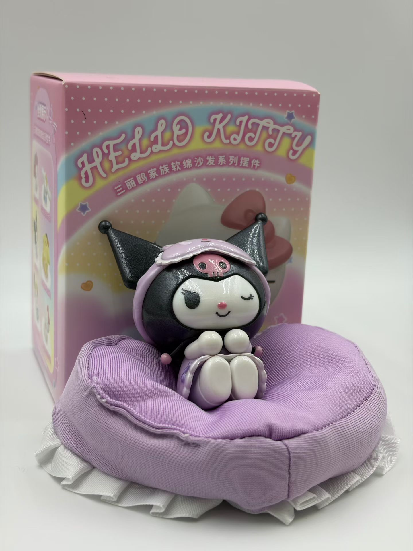 Genuine Sanrio soft sofa figurine, Kuromi Melody Cinnamon Dog desktop figurine, car ornament Application Scenario