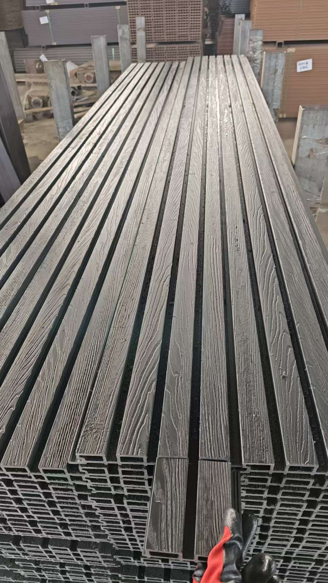 There Are Many Types Of Outdoor Wall Panel Home Decoration Building Materials To Choose From. Wpc Material Is Beautiful, Practical, Waterproof And Moisture-Proof