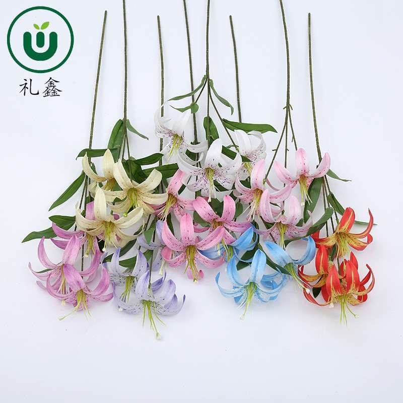 A variety of creative simulation handicrafts, handcrafted ornaments, gifts, decorative artworks, practical and beautiful flame flowers to choose from detail image 2