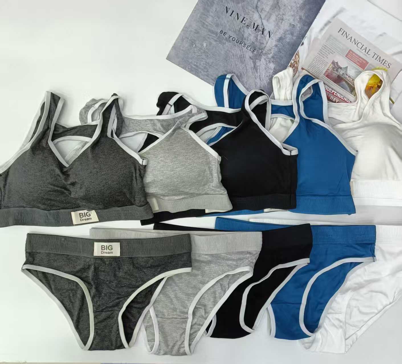 This is a vest lingerie set for export to Europe and America, featuring a bra pad for a sporty and beautiful back. It is also a bra and lingerie set with individual packaging, which is comfortable and breathable full figure