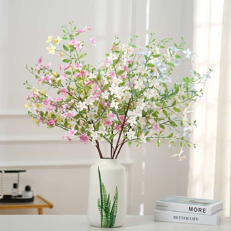 A variety of creative simulation handicrafts, handcrafted ornaments, gifts, home decoration and creative collectibles are available for selection