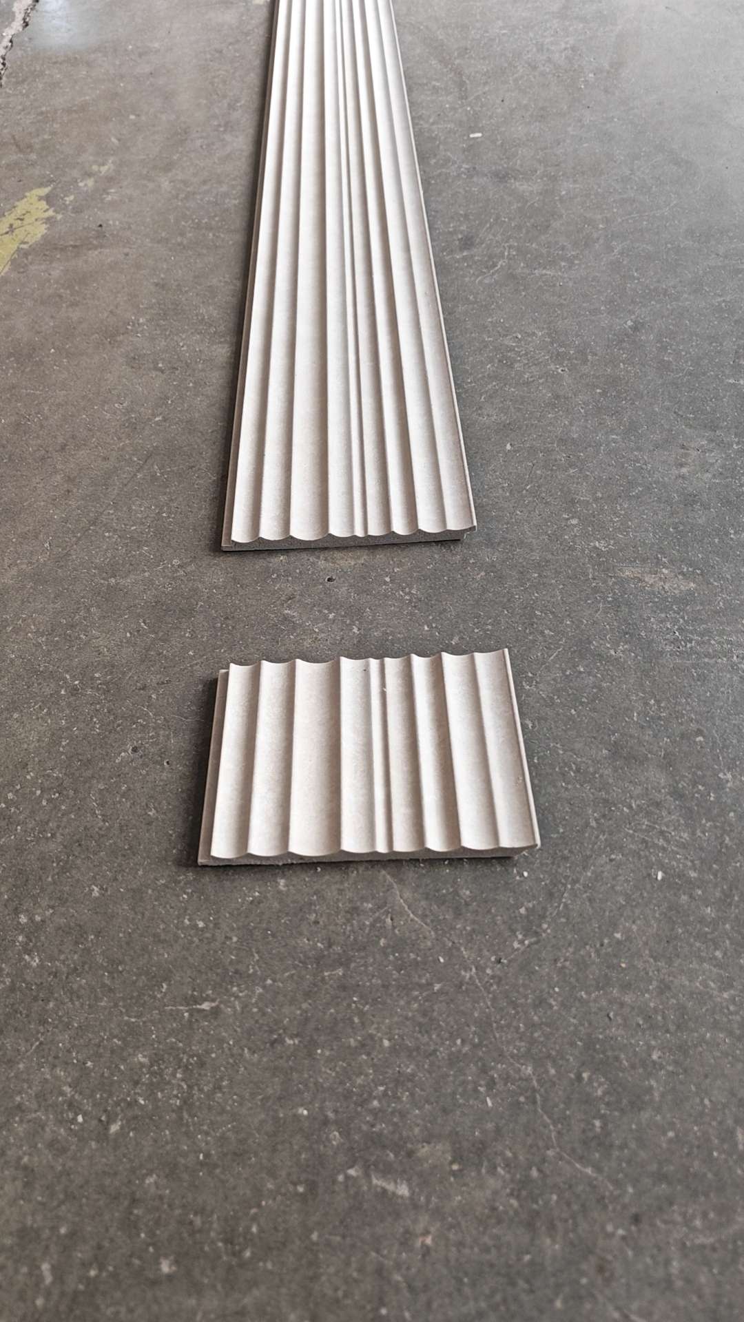 The Lines Come In A Variety Of Colors, Are Easy To Install, Waterproof, And Can Be Used For Decoration. The Interior Is Beautiful And Has A Sense Of Design