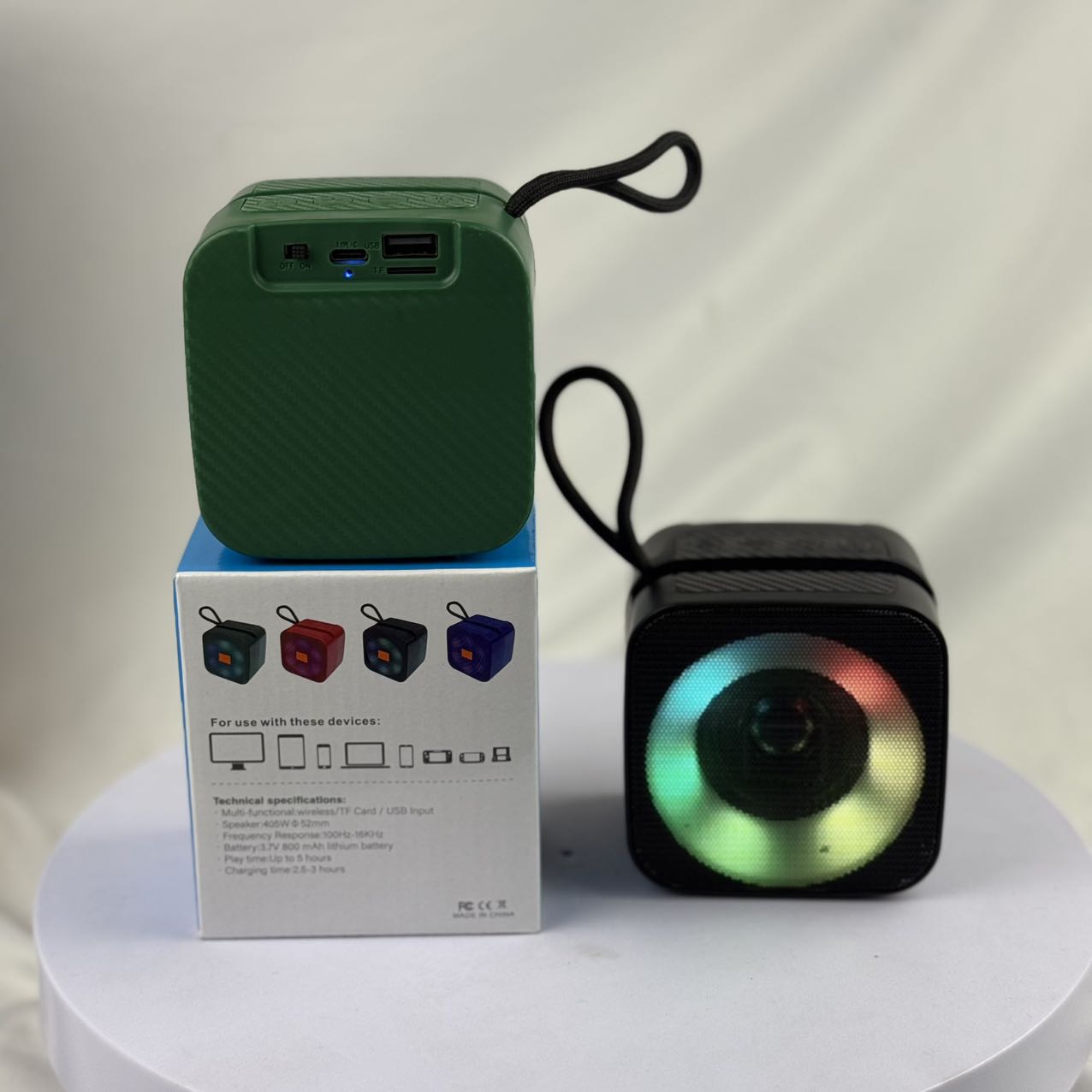 S11小巧便携音响户外可提智能小音箱炫彩灯光蓝牙音响产品图
