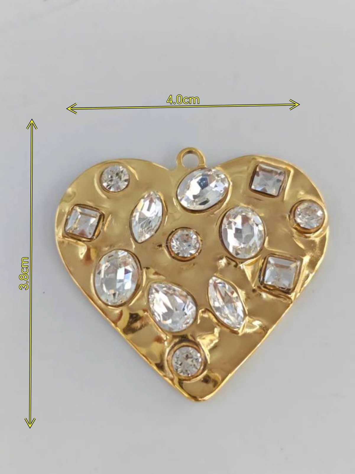 A wide range of fashionable jewelry accessories are carefully selected and versatile. Creative matching of jewelry accessories offers a variety of choices. Heart k9 diamond stainless steel accessories