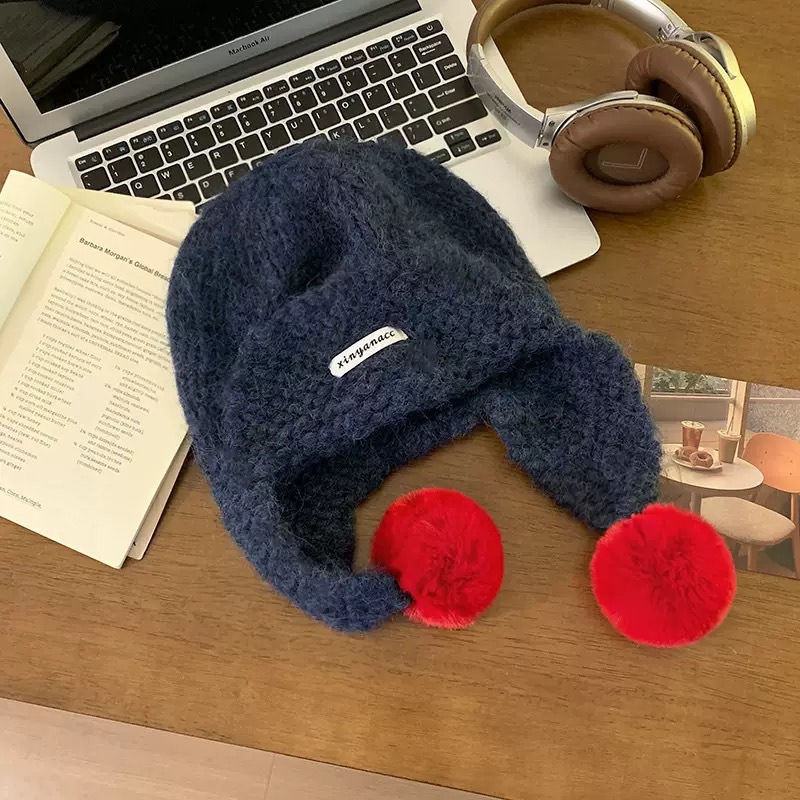 Autumn and winter knitted caps for women in 2025: Cute, versatile, warm, windproof, ear-protecting, headband, ballack cap Application Scenario