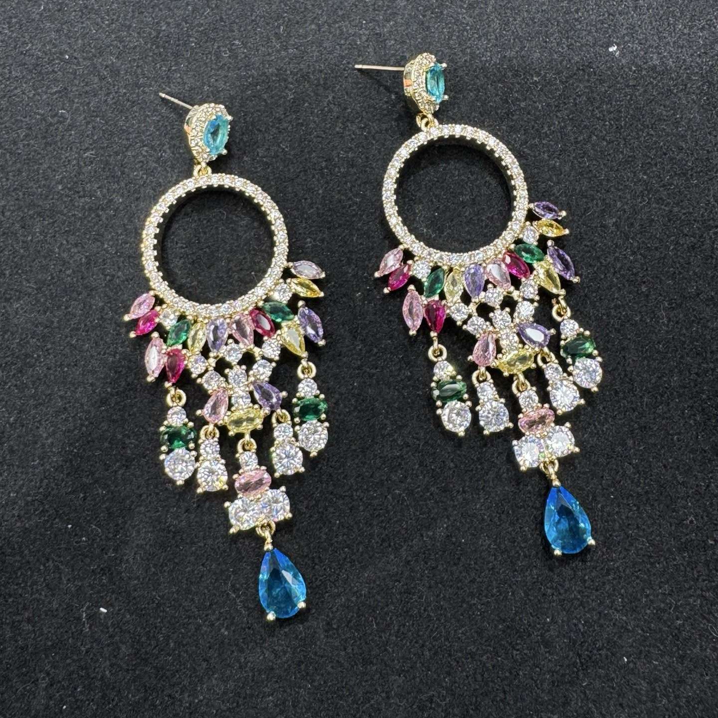 Fashionable, light luxury, grand and dynamic, slightly inlaid light luxury zircon color layering design sense zircon tassel earrings detail image 3
