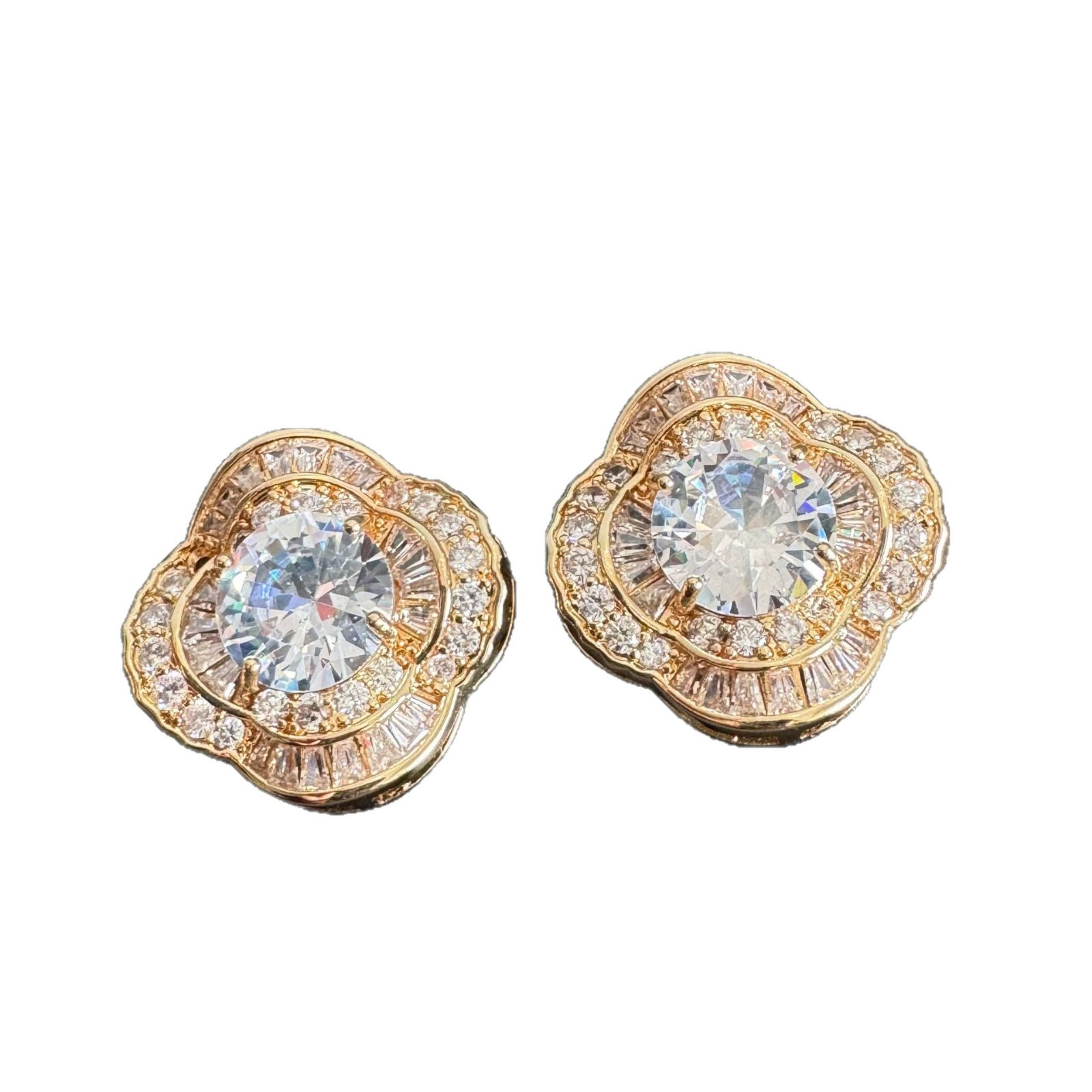 Fashionable, light luxury, grand and dynamic, slightly inlaid light luxury zircon stud earrings, colorful and layered design sense, four-leaf clover zircon earrings detail image 5