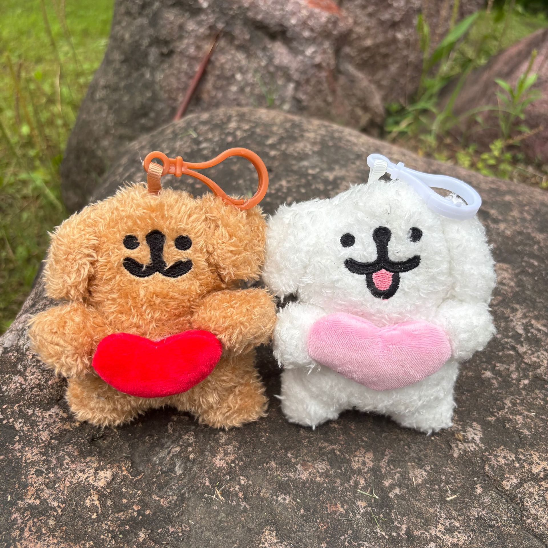 可爱线条爱心狗毛绒挂件背包挂饰配件公仔玩具玩偶钥匙扣节日礼物图