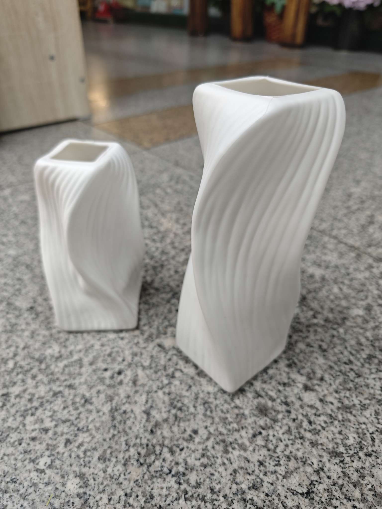 Plastic imitation ceramic vases, entrance table decorations, decorative vases, home furnishings, gifts, imitation ceramic vase ornaments detail image 3
