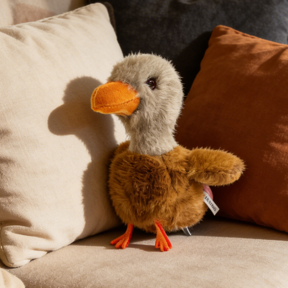 The new electric bird can repeat singing and learning to speak. The new electronic pet has emotions and can get angry. Plush pendant Application Scenario