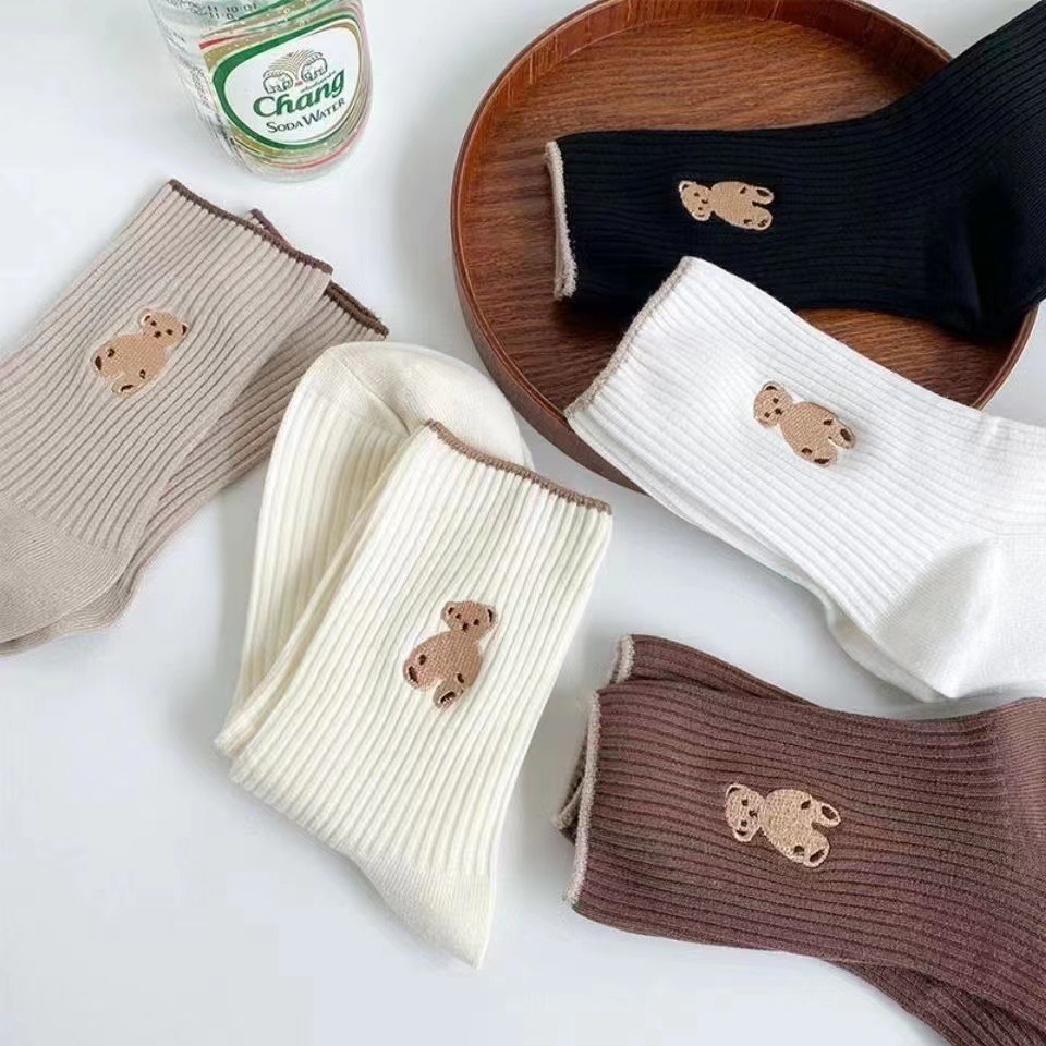 Little Bear socks for girls, mid-calf Korean version, cute cartoon teddy bear socks for students, high-top long socks for spring, autumn and winter Application Scenario