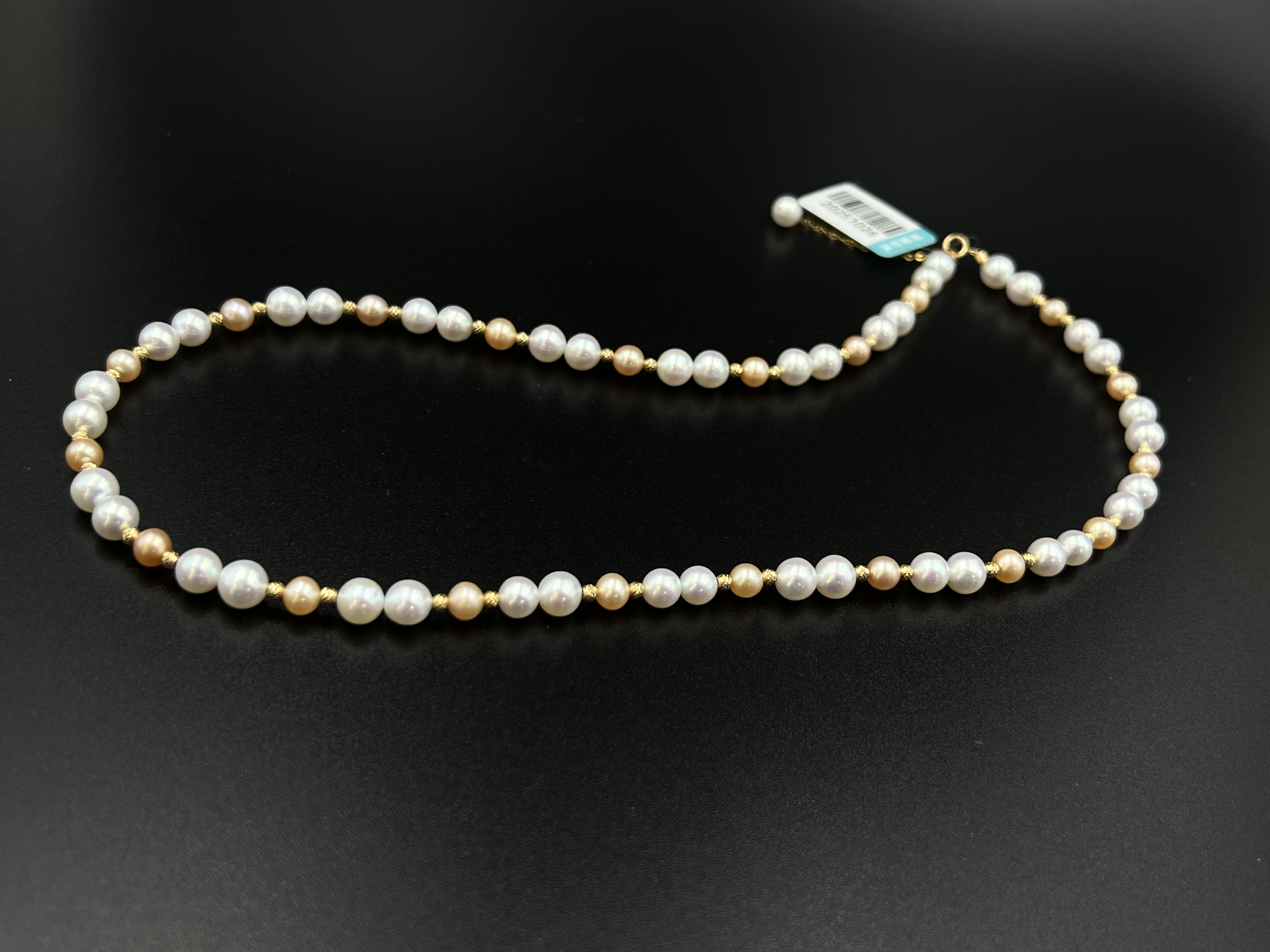 18K gold natural pearl necklace detail image 2