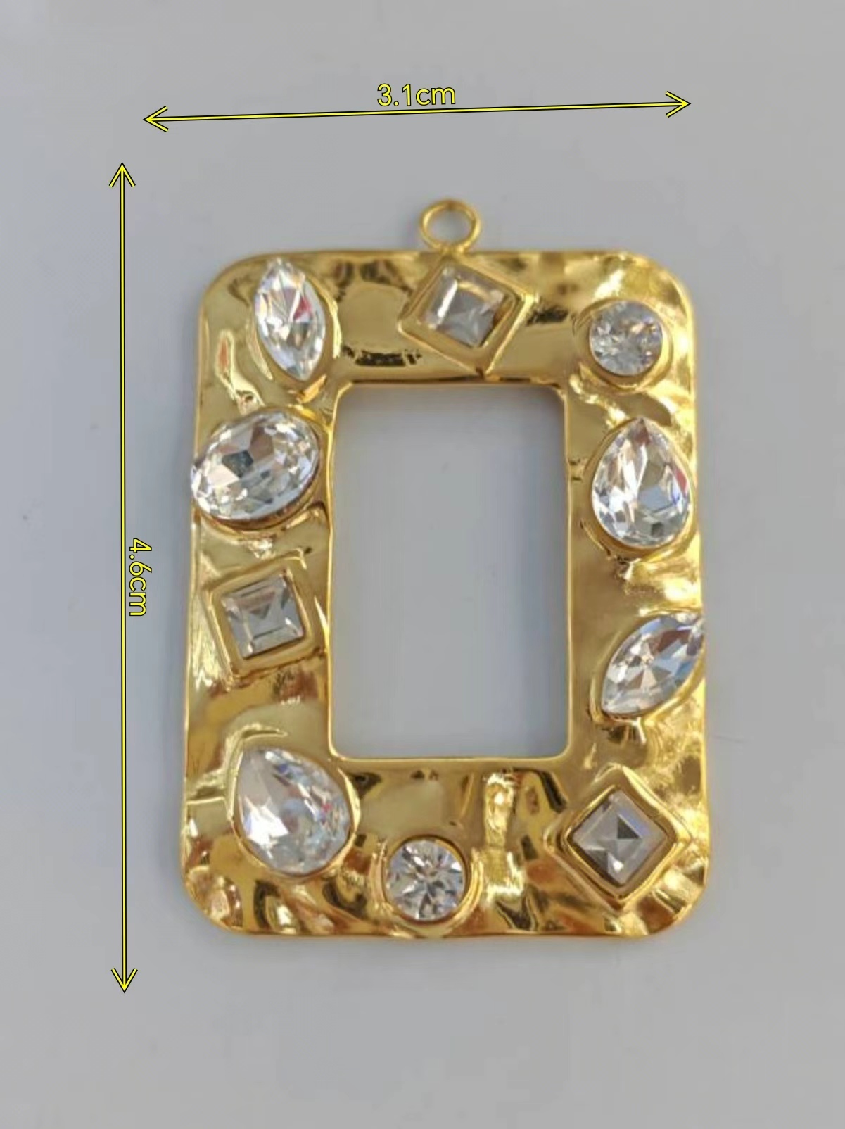 A wide range of fashionable accessories and accessories are carefully selected. They are versatile decorative accessories and creative combinations. There are various choices for accessories and accessories