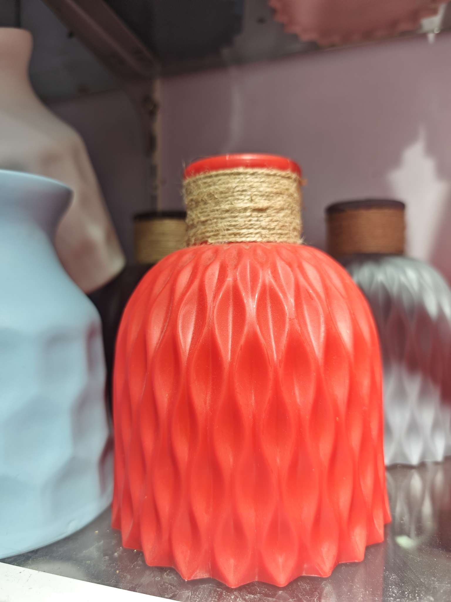 Plastic artificial flowers, artificial flower desktop ornaments, imitation ceramic plastic vases detail image 8