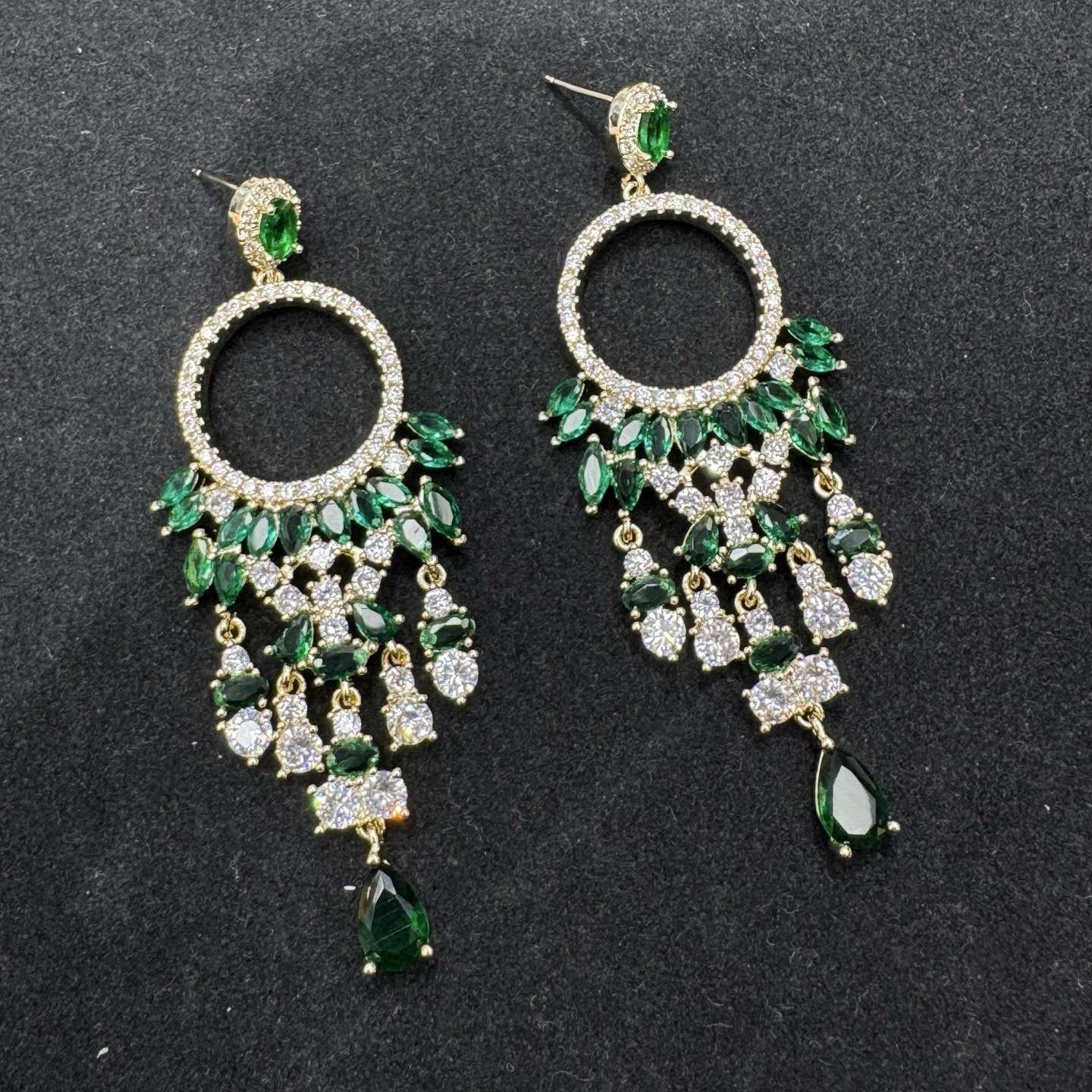 Fashionable, light luxury, grand and dynamic, slightly inlaid light luxury zircon color layering design sense zircon tassel earrings detail image 2