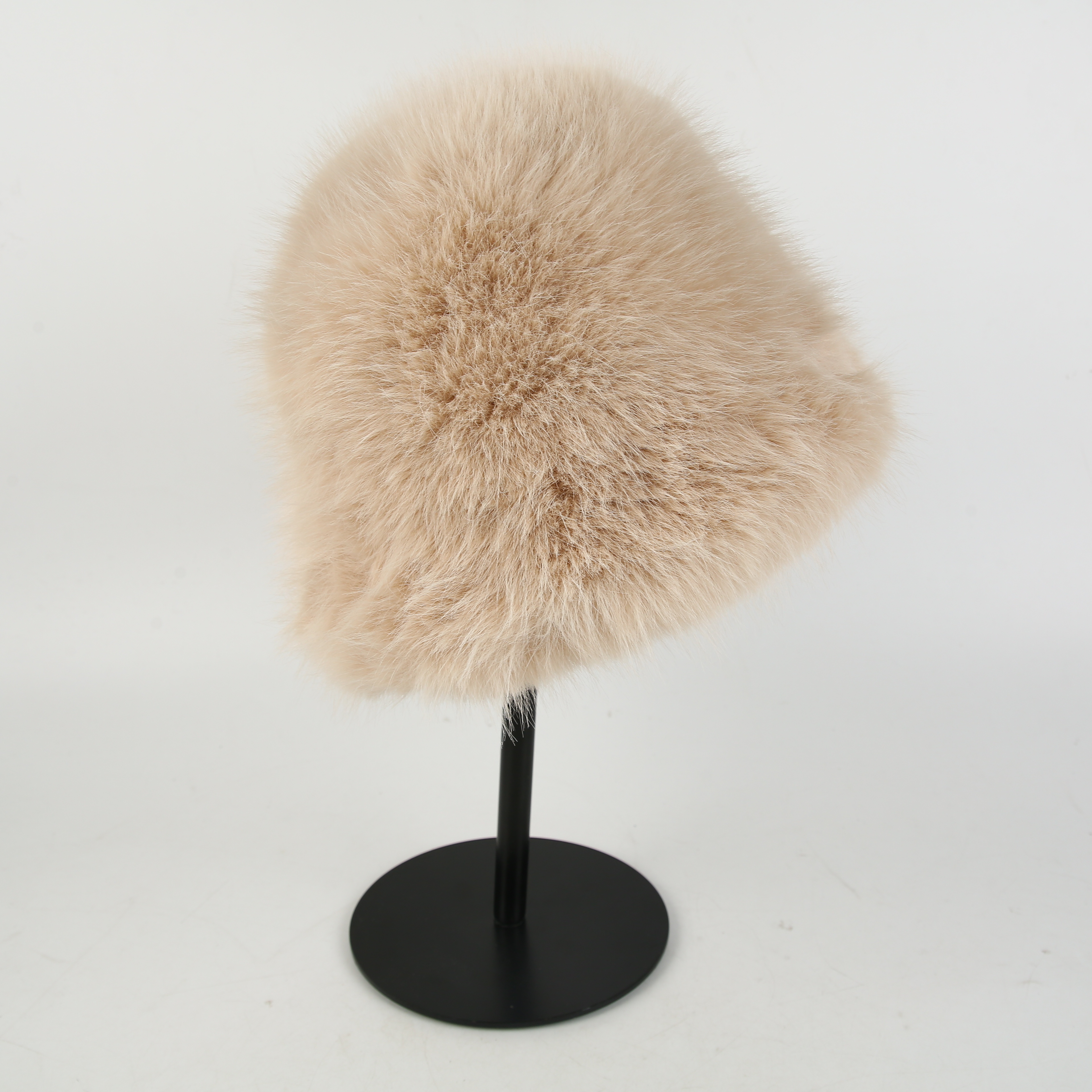 New autumn and winter faux mink flat top hats for women, warm and versatile Mongolian plush hats that show off your face, fashionable hats for children, clothing and accessories Item Picture