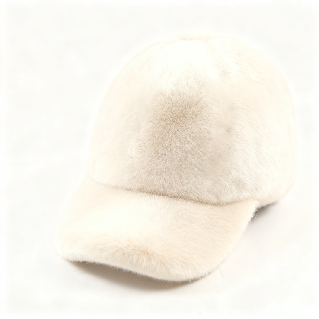 Autumn and winter plush solid color baseball cap, outdoor cold-proof and warm baseball cap, versatile curved brim sun hat, face-showing small hat Application Scenario
