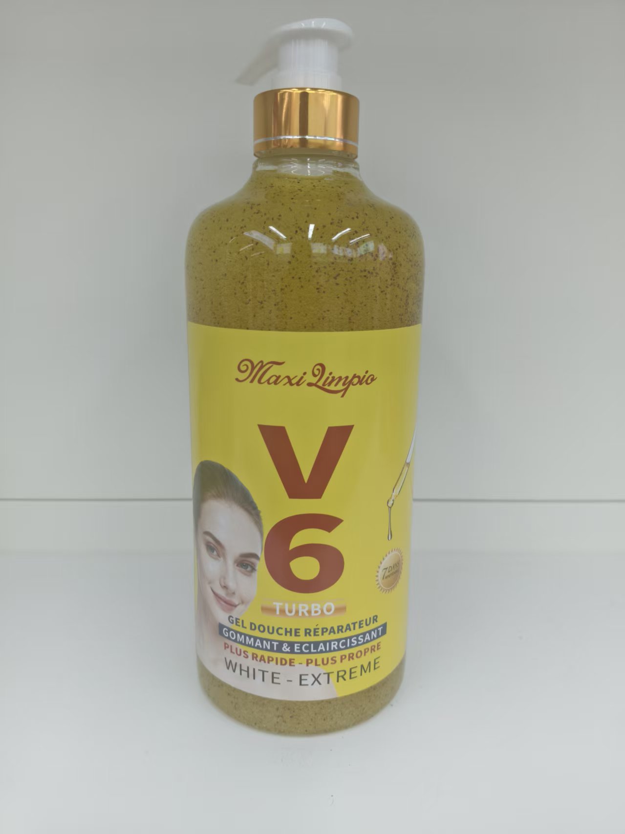 maxi limpio1000毫升大容量沐浴露维生素C滋润磨砂沐浴露