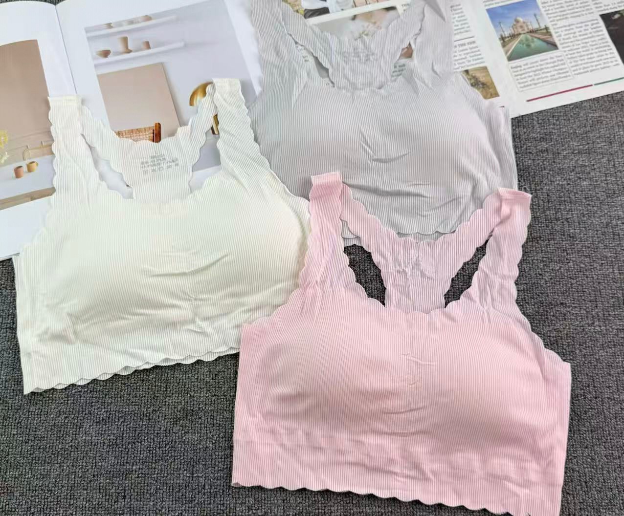 Inventory export to Southeast Asia: seamless breathable vests for junior high school development period, girls' underwear, bras, summer underwear, lightweight children's underwear, ice silk clothes, seamless ice silk vests, breathable bras for export full figure