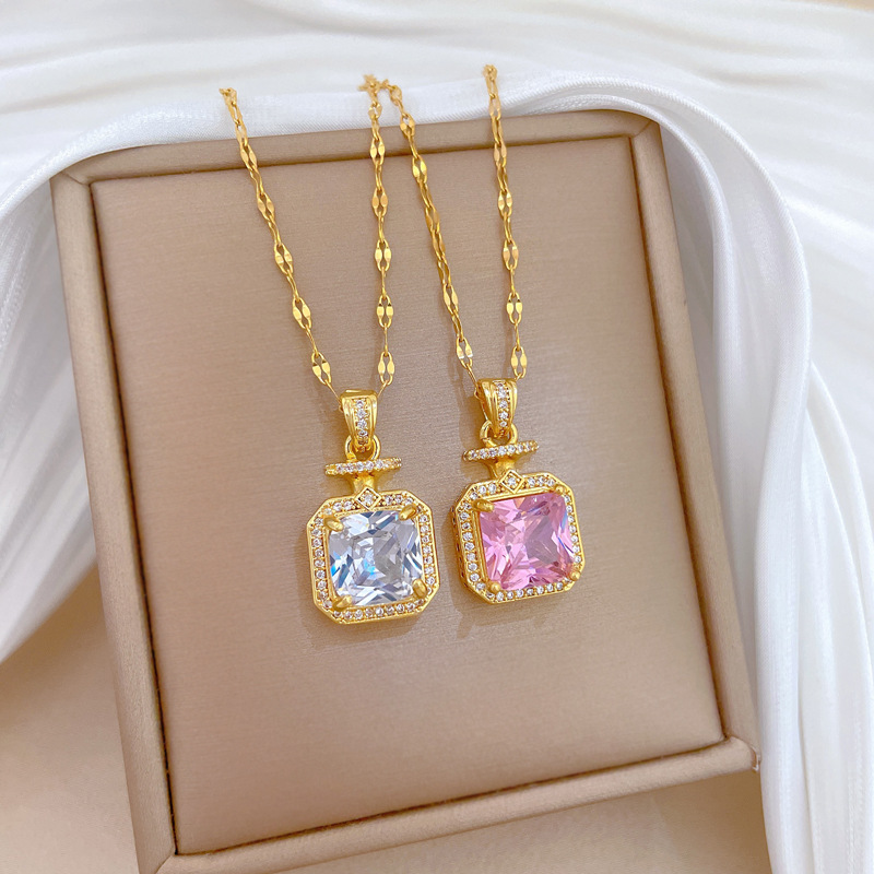【 Titanium Steel 】 Perfume full diamond fashion, light luxury style, luxurious quality, full diamond necklace, versatile for women, collarbone chain, titanium steel chain