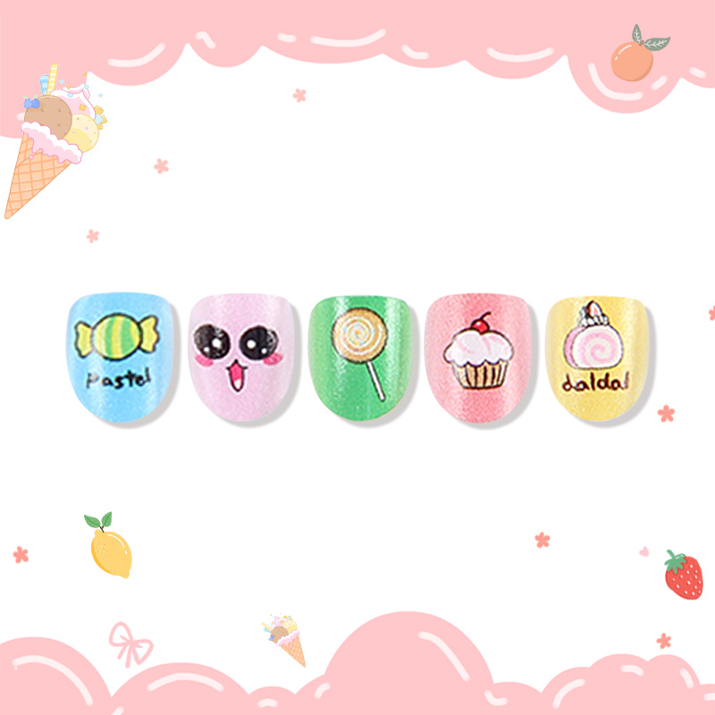 新款24片儿童穿戴甲卡通可爱清晰背胶成品美甲