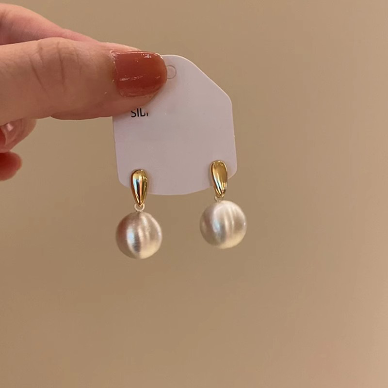925 Silver Needle Spring/Summer Flower Earrings, women's high-end and ethereal style, best-selling stud earrings, 2025 fresh and clean earrings details Picture