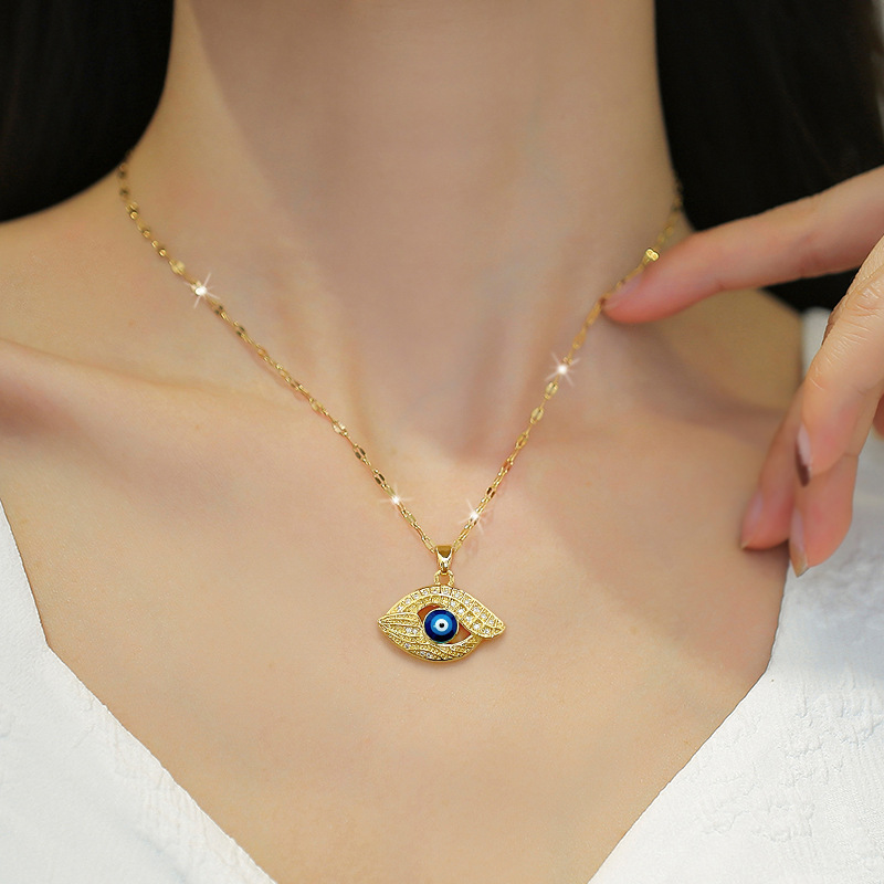 【 Titanium Steel 】 Devil's Eye, light luxury and elegant, Full diamond necklace, versatile collarbone chain for female Internet celebrities, Titanium steel chain details Picture