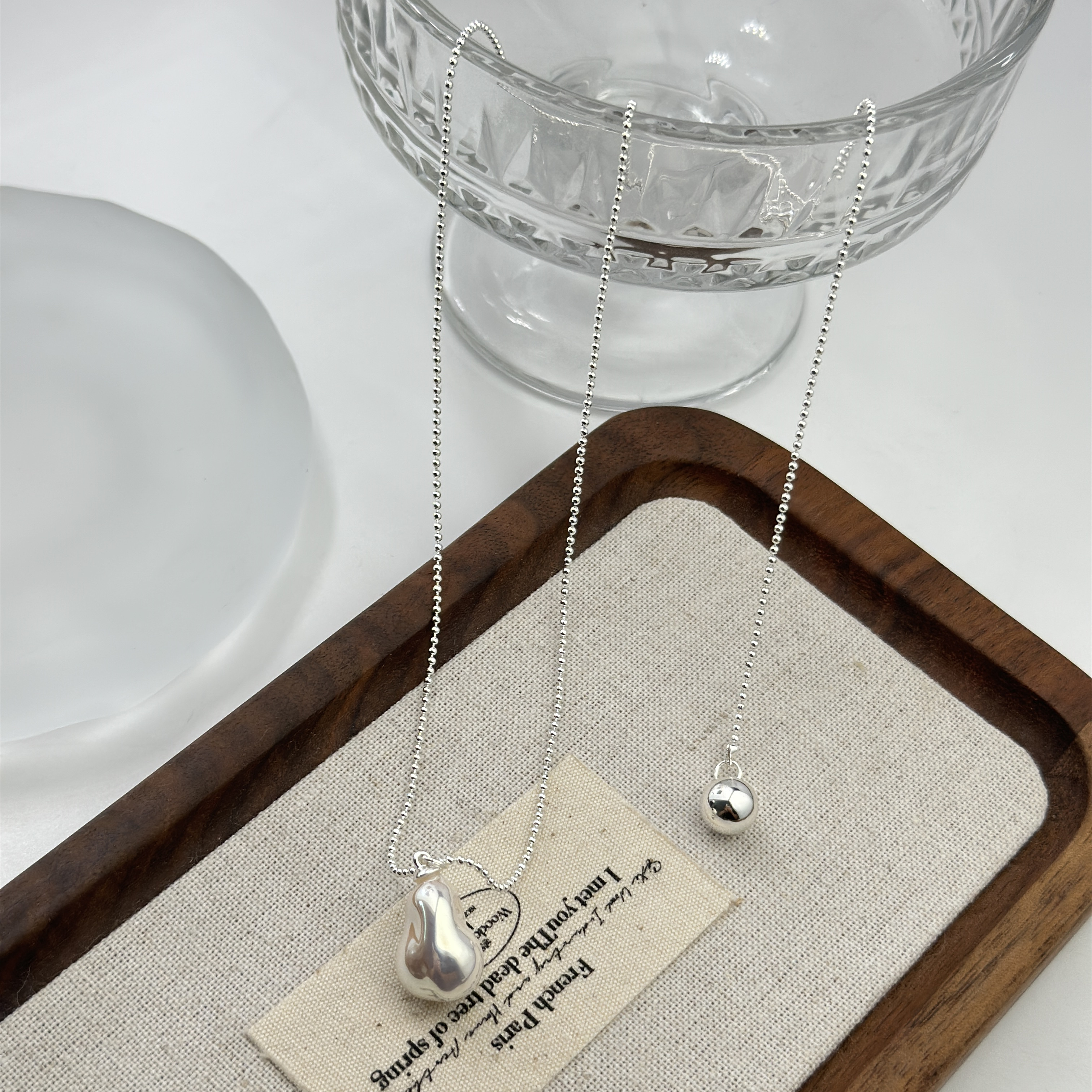 Marlock pearl pendant necklace, extended sweater chain, pearl necklace, tassel necklace, natural, niche, high-end, exquisite, fashionable and versatile collarbone chain Application Scenario