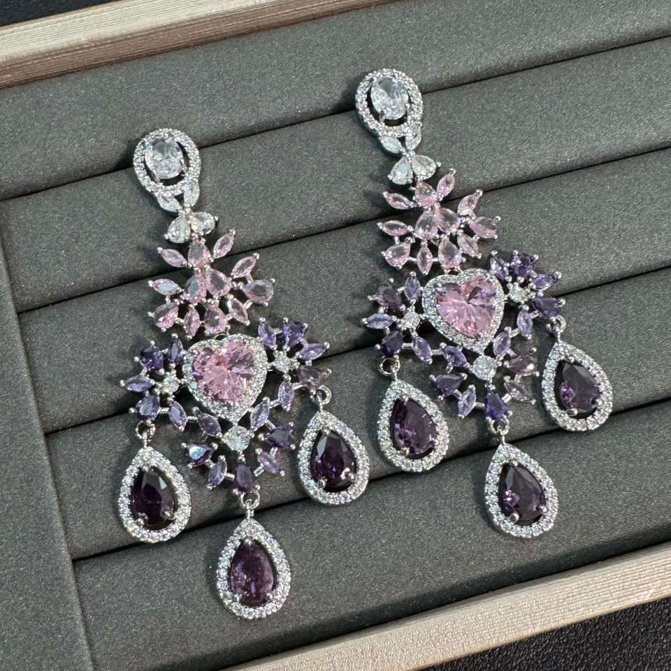 Fashionable, light luxury, grand and dynamic, slightly inlaid light luxury zircon color layering design sense zircon earrings Application Scenario