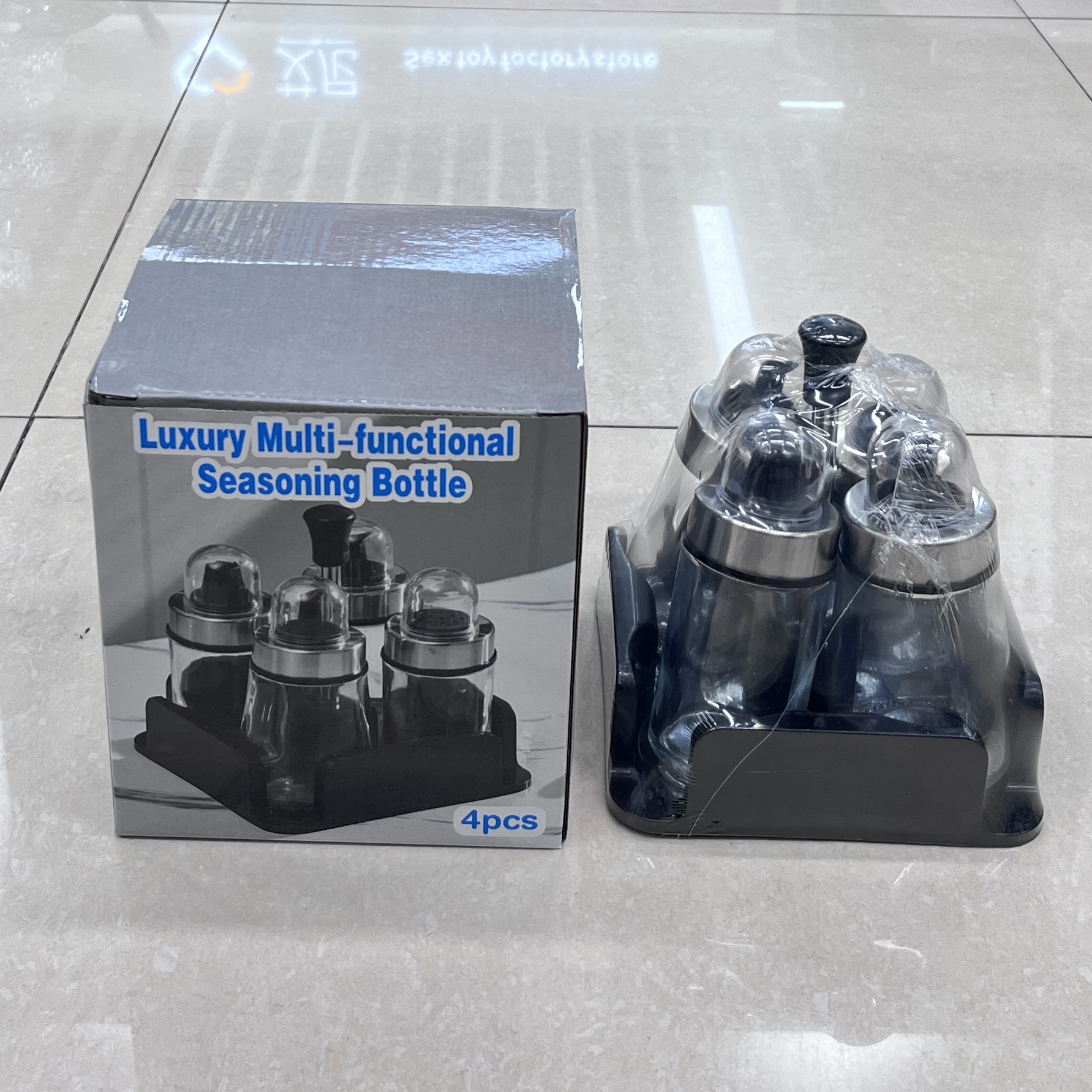 Seasoning box, household transparent large-capacity seasoning jar, sealed moisture-proof seasoning bottle details Picture