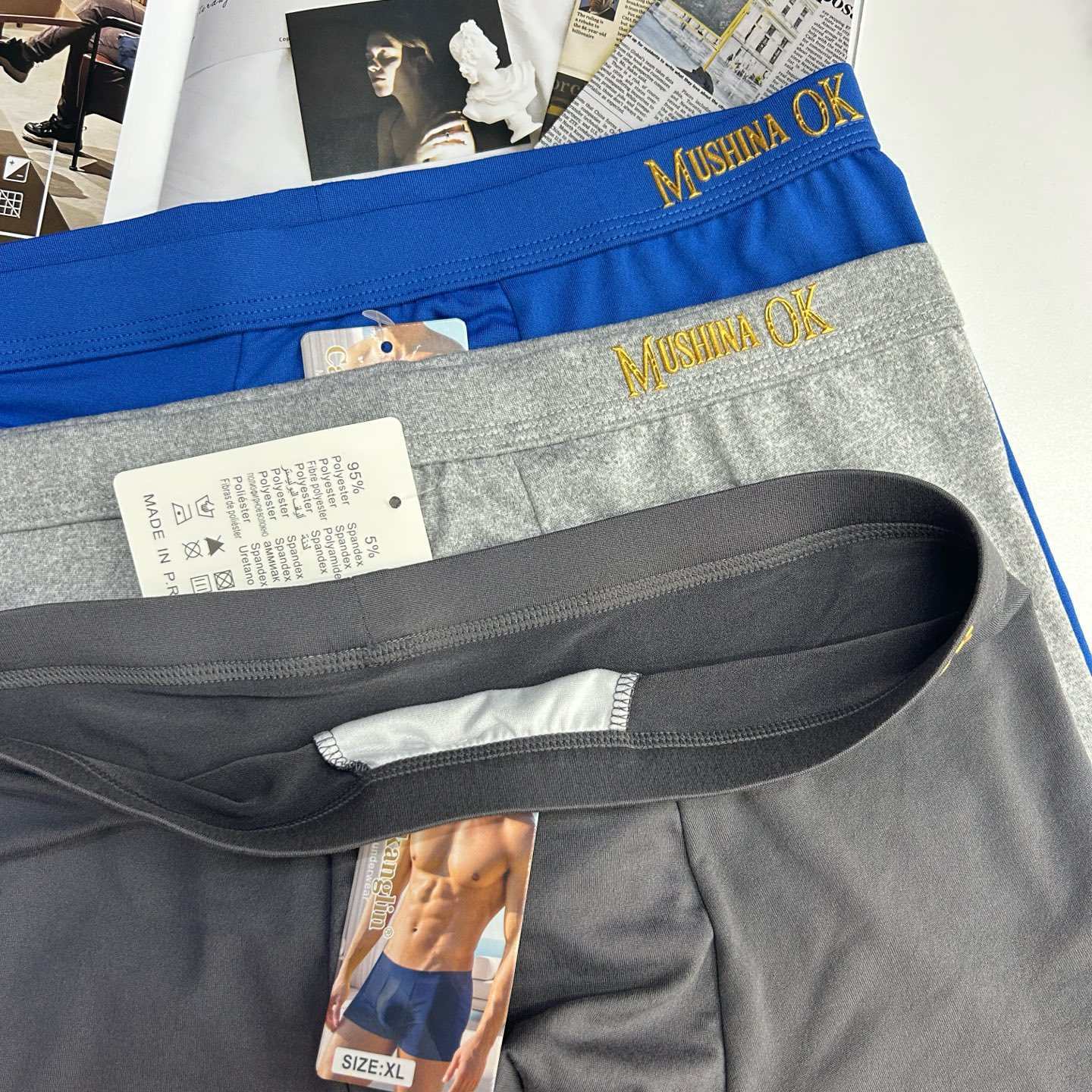 For export to Europe, America and Africa, we have men's underwear in stock. We offer solid color rubber-coated waist men's briefs and custom-made men's underwear details Picture