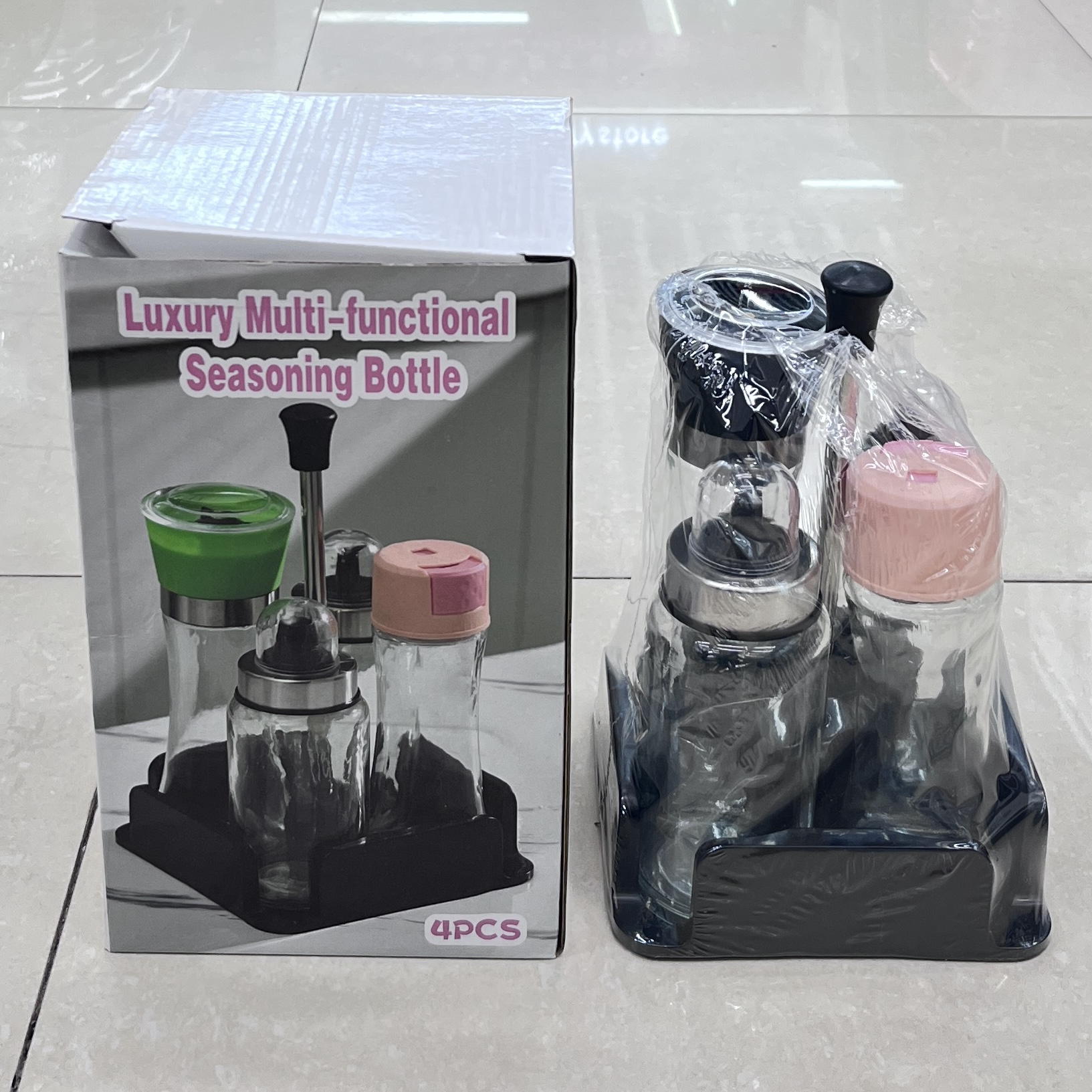 Seasoning box, household transparent large-capacity seasoning jar, sealed moisture-proof seasoning bottle, kitchen details Picture