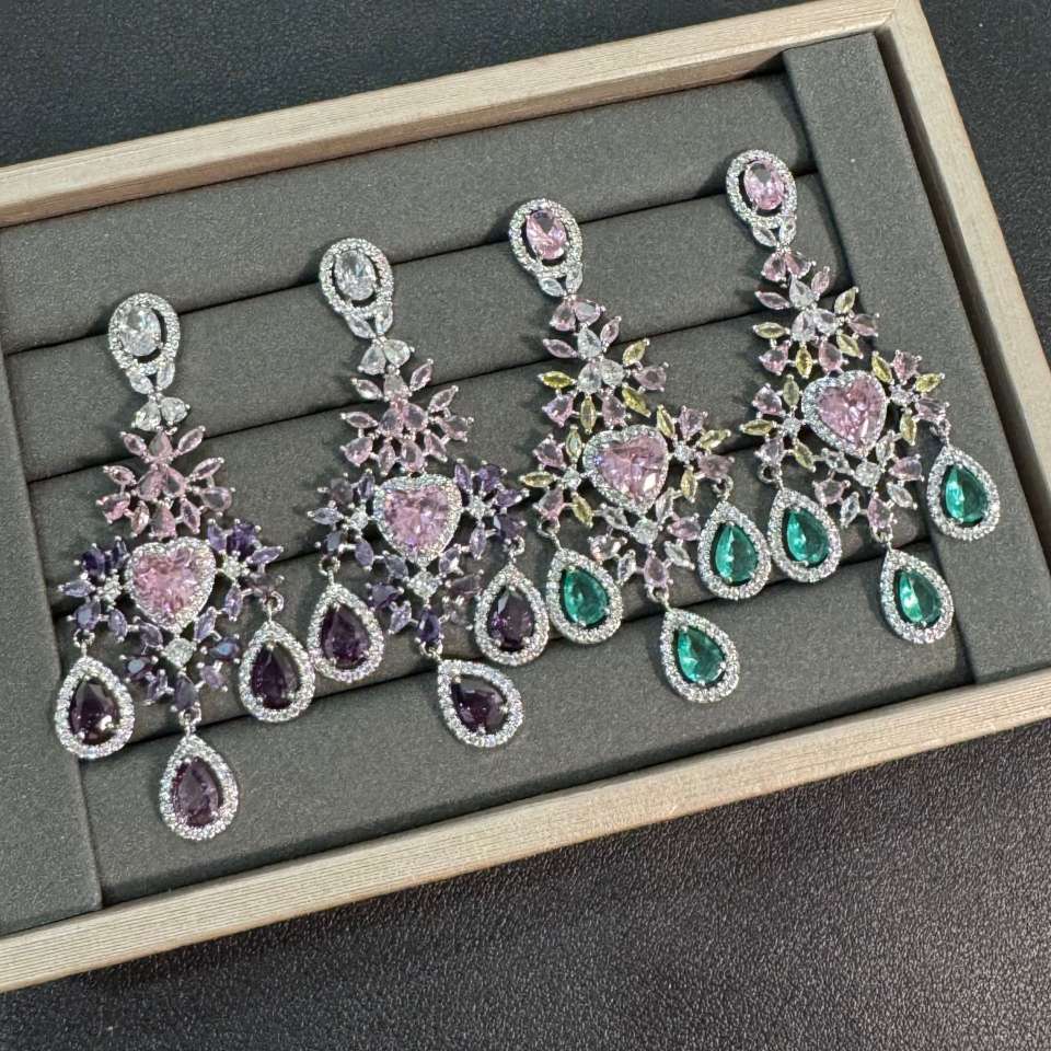 时尚轻奢大气灵动微镶轻奢锆石彩色层次设计感锆石耳环