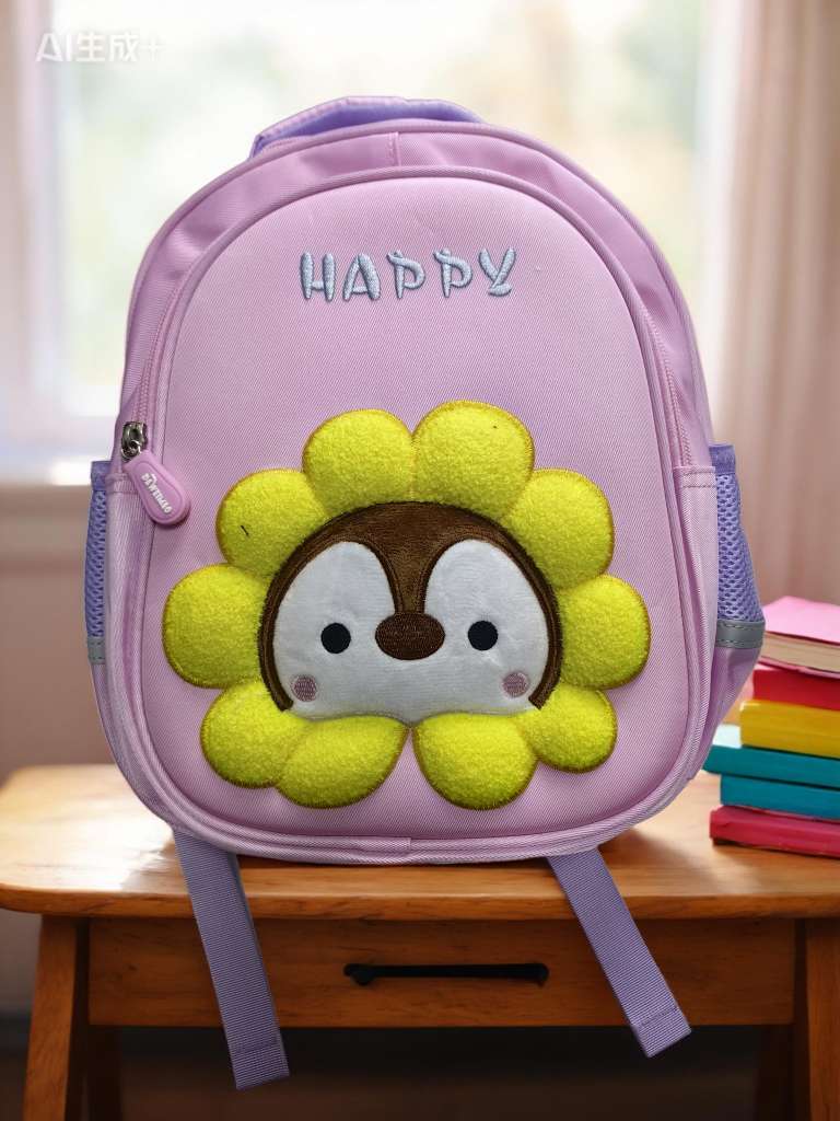 Cute cartoon schoolbags for first-grade kindergarten students, large-tailed cat fashionable and weight-reducing backpacks for boys and girls detail image 3