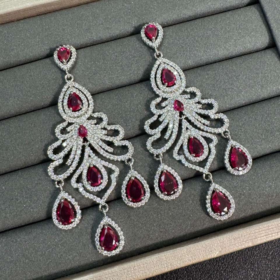 Fashionable, light luxury, grand and dynamic, light luxury zircon color layered design sense zircon earrings detail image 4