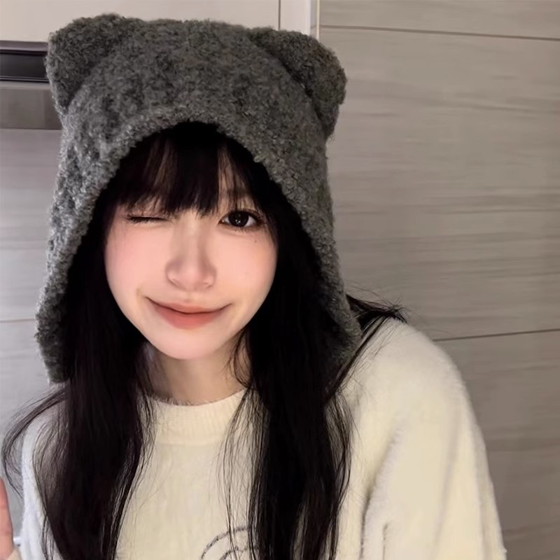 New autumn and winter styles of drawstring knitted pile hats, women's woolen hats, warm and face-enhancing small ear-protecting headscarves, cold hats