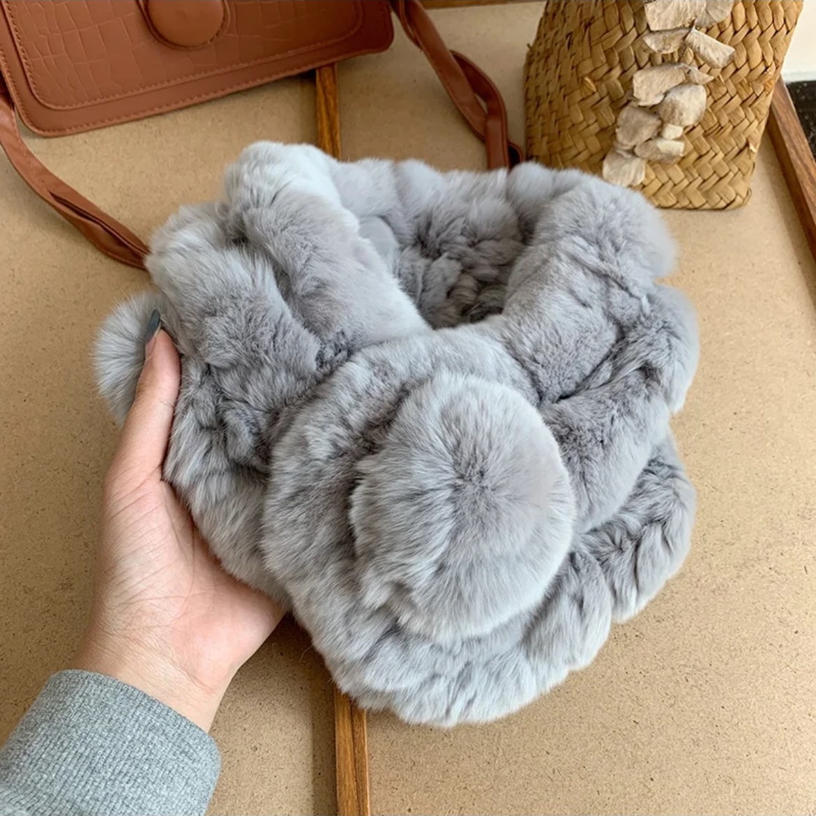 冬季保暖獭兔毛小围脖韩版甜美可爱真毛绒领子皮草围巾女毛毛脖套白色米黄色黑色咖啡色深灰色多款颜色可选气质围巾提升保暖气质详情4