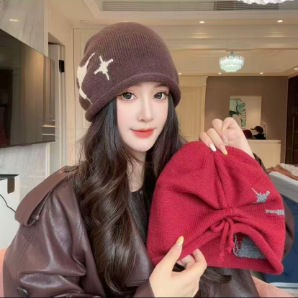 New autumn and winter style headwear, drawstring knitted pile hat, women's woolen hat, warm and face-enhancing small ear-protecting headscarf, cold hat details Picture